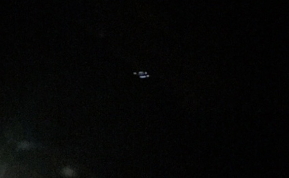 Low flying triangle UFO photographed by Pennsylvania witness - Openminds.tv