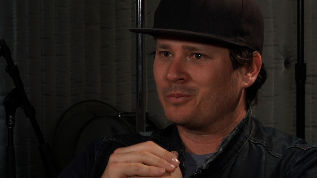 Tom DeLonge hints at a UFO film in the works - Openminds.tv